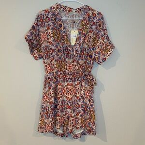 NWT Anthropologie The Korner floral patterned shorts romper multicolor in small.